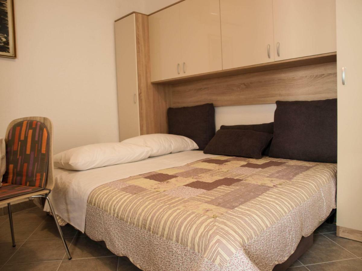 House Nataniel In Omis Near Sea Apartment Exterior photo