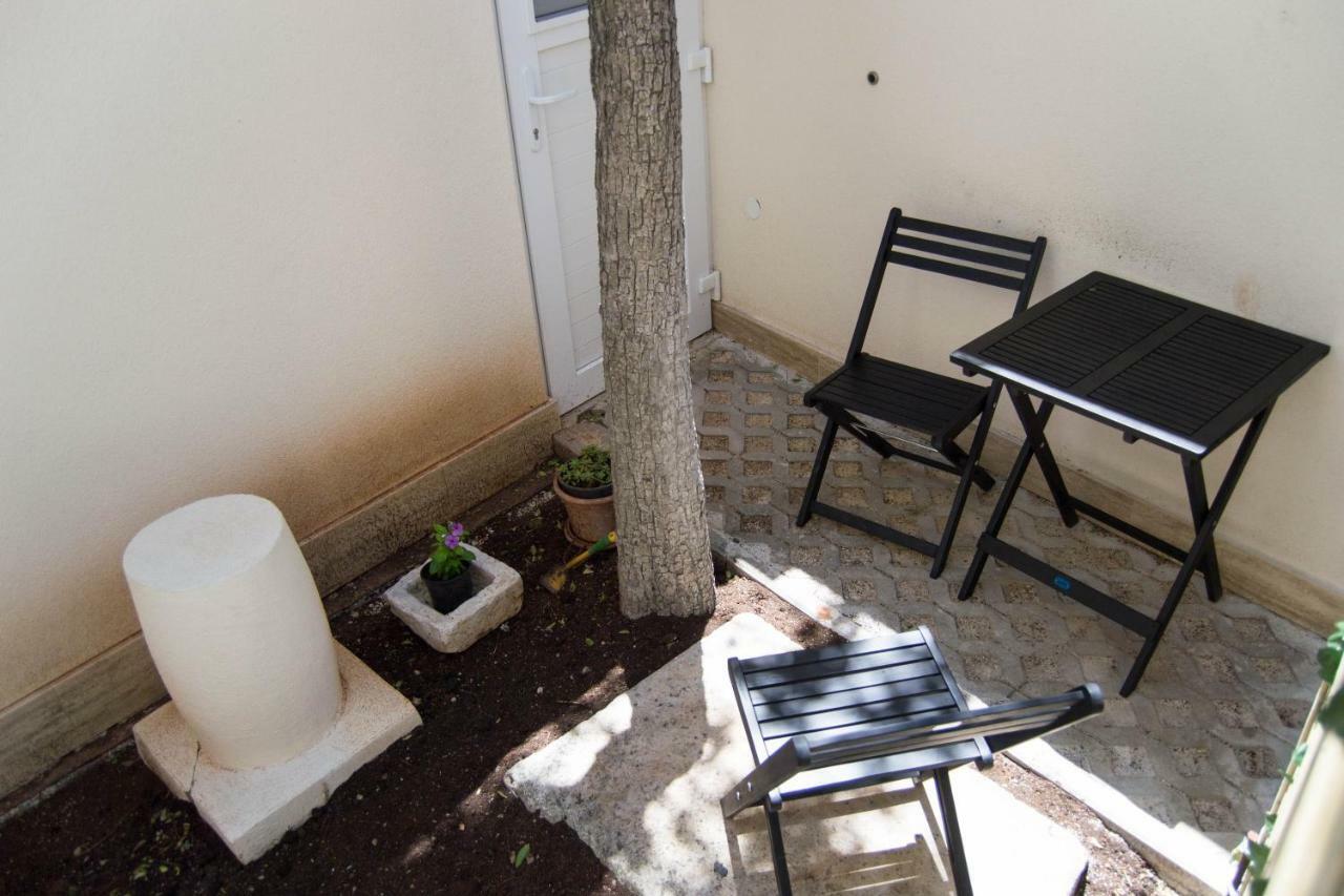 House Nataniel In Omis Near Sea Apartment Exterior photo